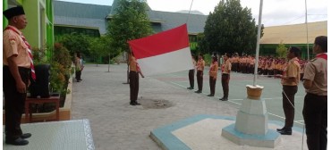 HUT Pramuka, MAN Ende Tugaskan 13 Anggota Paskibra