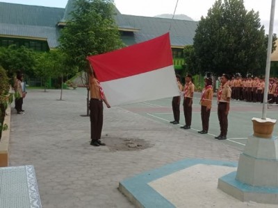 HUT Pramuka, MAN Ende Tugaskan 13 Anggota Paskibra