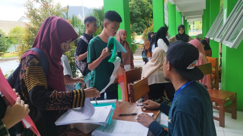 MAN Ende Buka PPDBM Secara Offline
