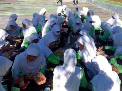 UKS MAN Ende Laksanakan Kegiatan Aksi Bergizi