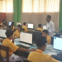 MAN Ende Utus Guru Pengawas ANBK