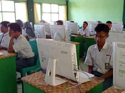 749 Siswa-Siswi MAN Ende Ikuti PAT Online