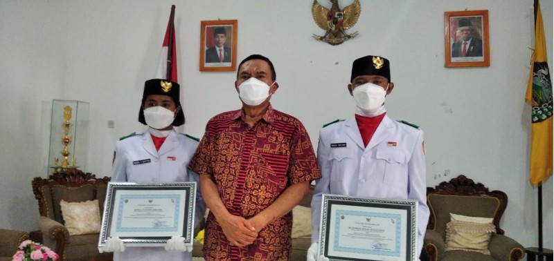 Seusai Bertugas di Provinsi, Siswa MAN Ende Disambut Bupati